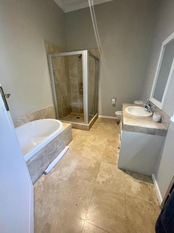 11 Westcliff Rentals Hermanus Bagian luar foto